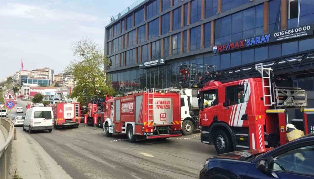 Pendik'te iş yerinde yangın!